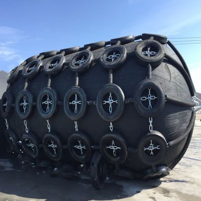 گلگیرهای قایق محافظتی کشتی 2.5mm * 4.0m Yokohama Pneumatic Fender Ship